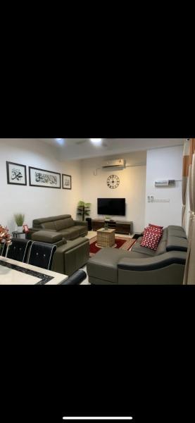 Heaven Republic Homestay Taman Sri Pulai